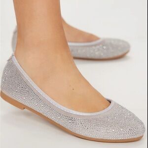 Perfect for any occasion, these shoes offer comfort and sophistication. 7.5W